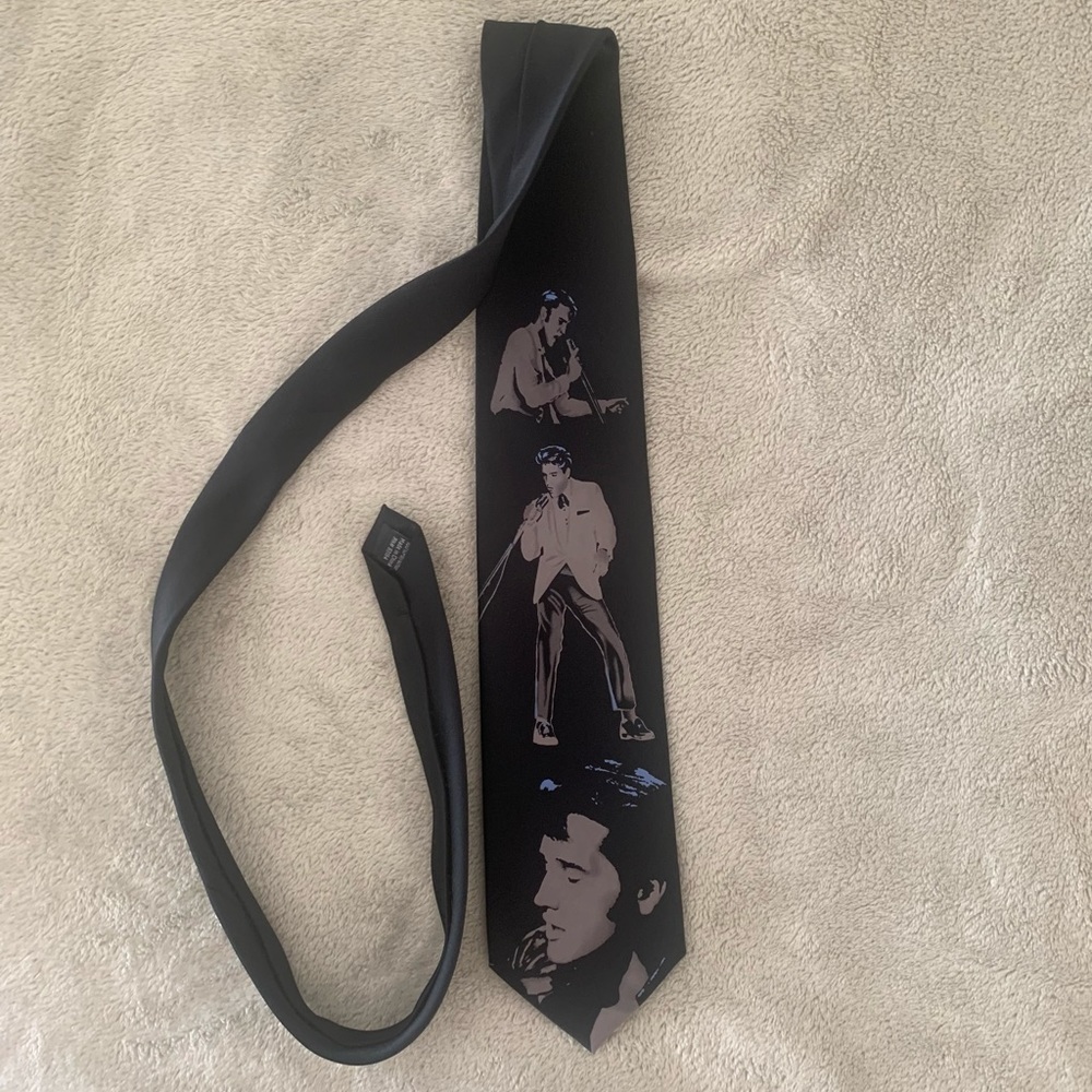 Elvis Presley design necktie